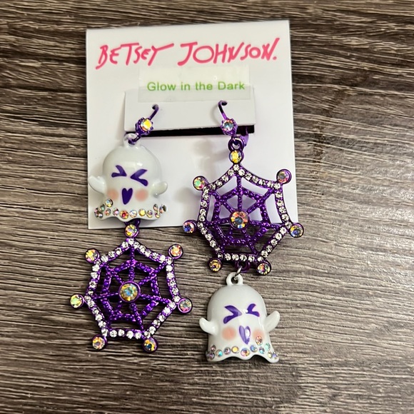 Festive Ghost and web drop earrings - Picture 3 of 3